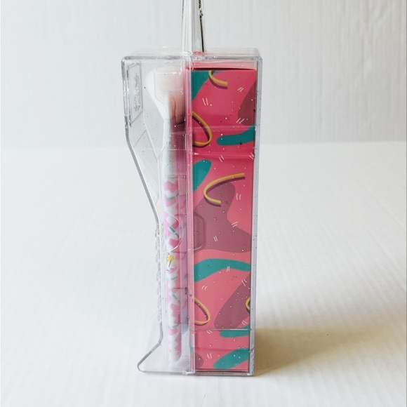 Wet n Wild X Saved By The Bell Zack Attack Live Performing at the Max Brush Set - Picture 4 of 7